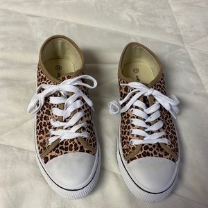 Cheetah print shoes!!